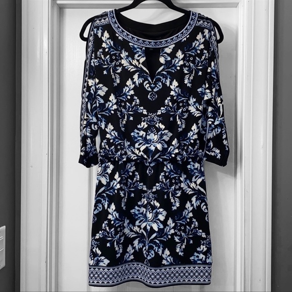 White House | Black Market Blouson Dress - Picture 1 of 6